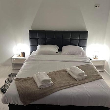 Prachtige kamer in centrum Brugge met badkamer ! Eksteriør billede