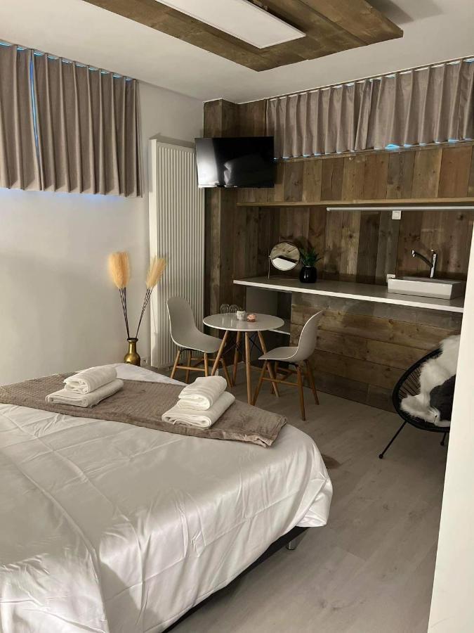 Prachtige kamer in centrum Brugge met badkamer ! Eksteriør billede